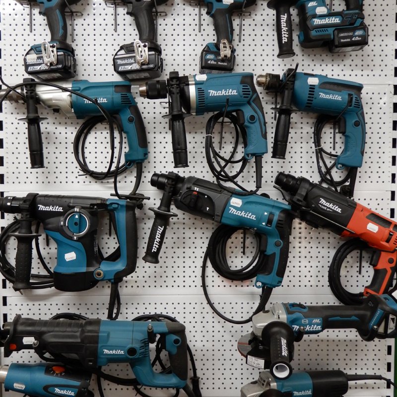 SZABÓ szerszámcentrum 24